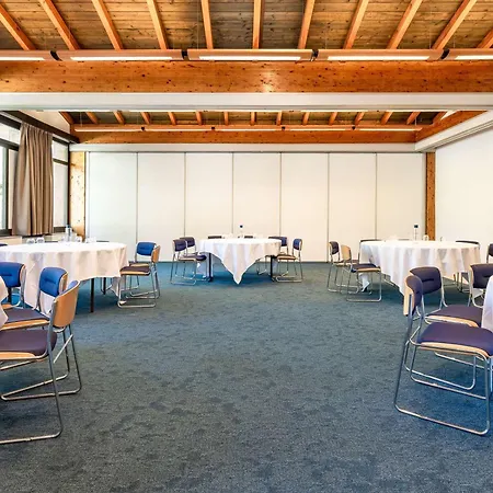 Novotel Grenoble Nord 4*