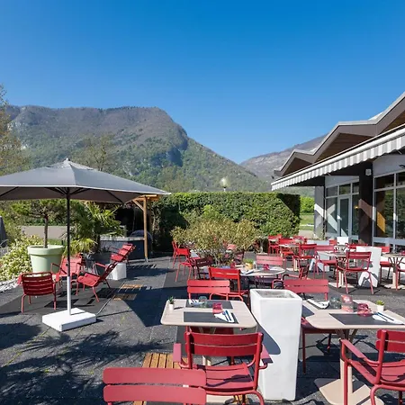 Отель Novotel Grenoble Nord 4*