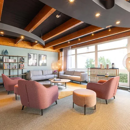 Novotel Grenoble Nord Отель