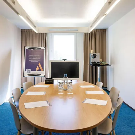 Отель Novotel Grenoble Nord 4*